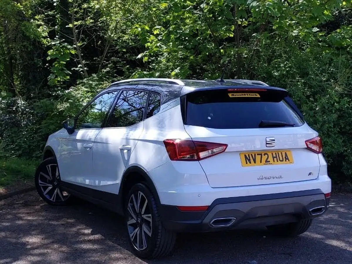2022-seat-arona-10-tsi-fr-edition-big-1