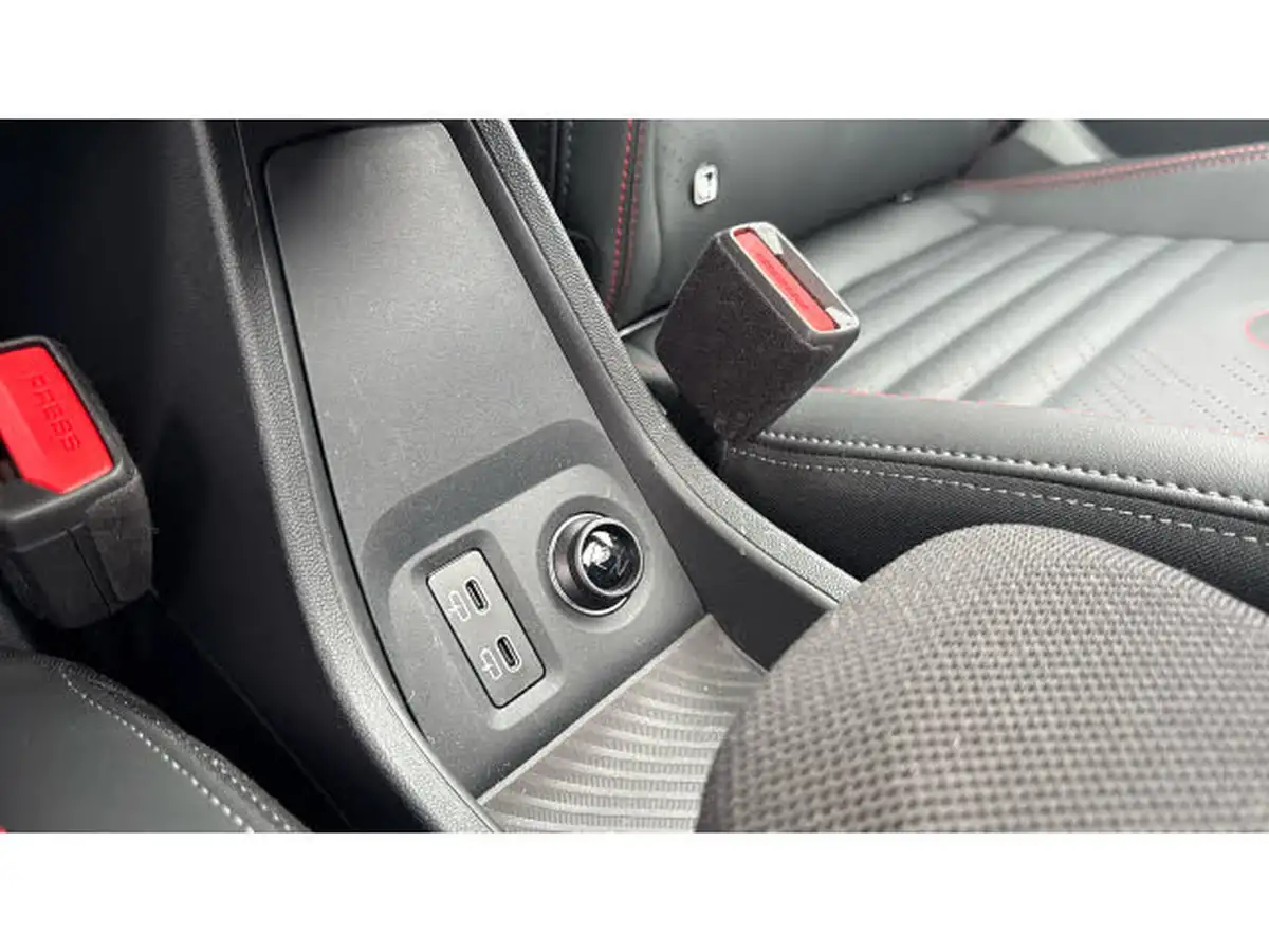 2024-mini-cooper-15-cooper-c-sport-3d-big-29