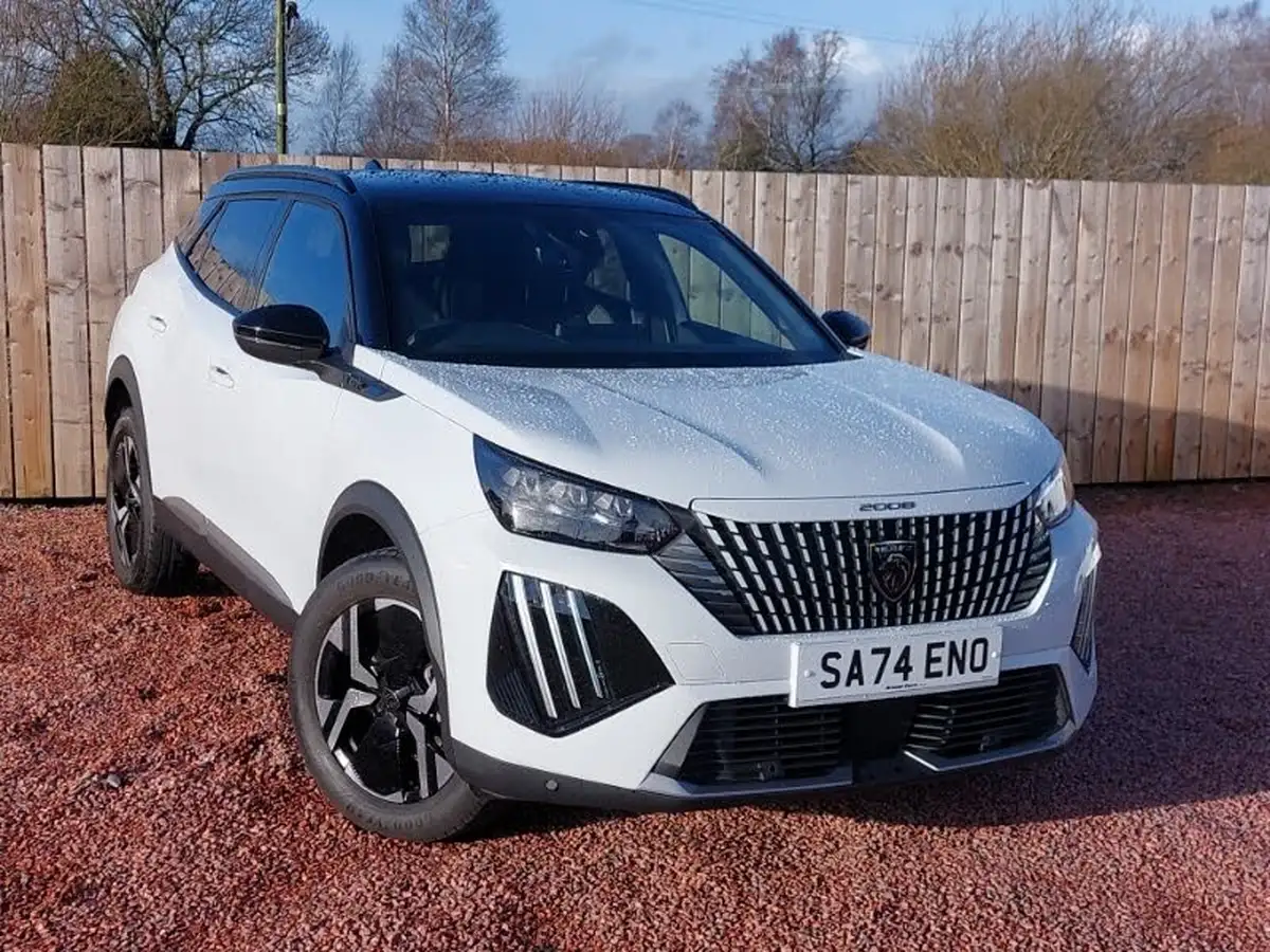 2024-peugeot-2008-suv-12-puretech-gt-130ps-eat8-big-0