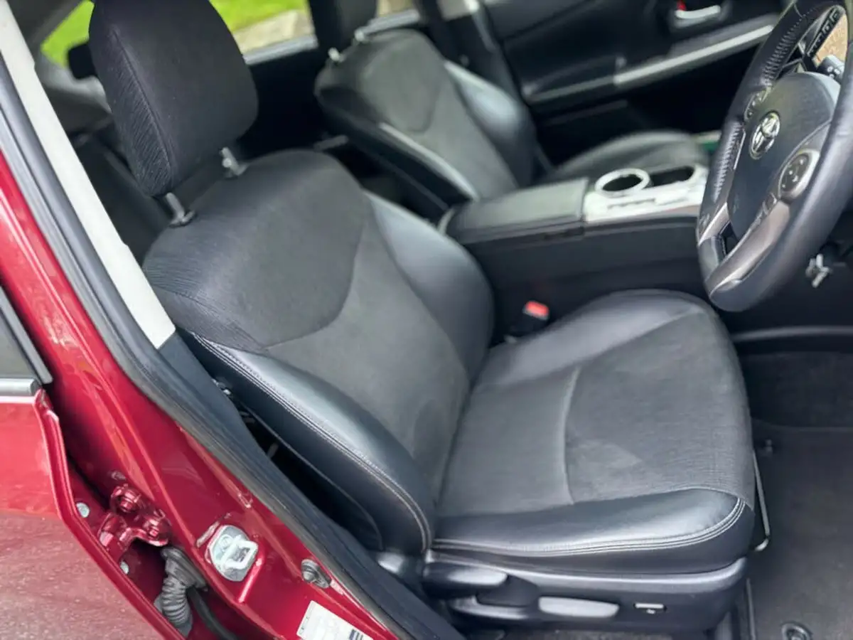 2019-toyota-prius-18-vvt-i-excel-big-41