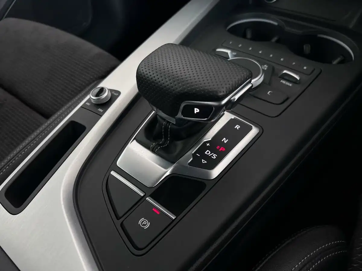 2017-audi-a4-avant-20-tfsi-s-line-tronic-big-36