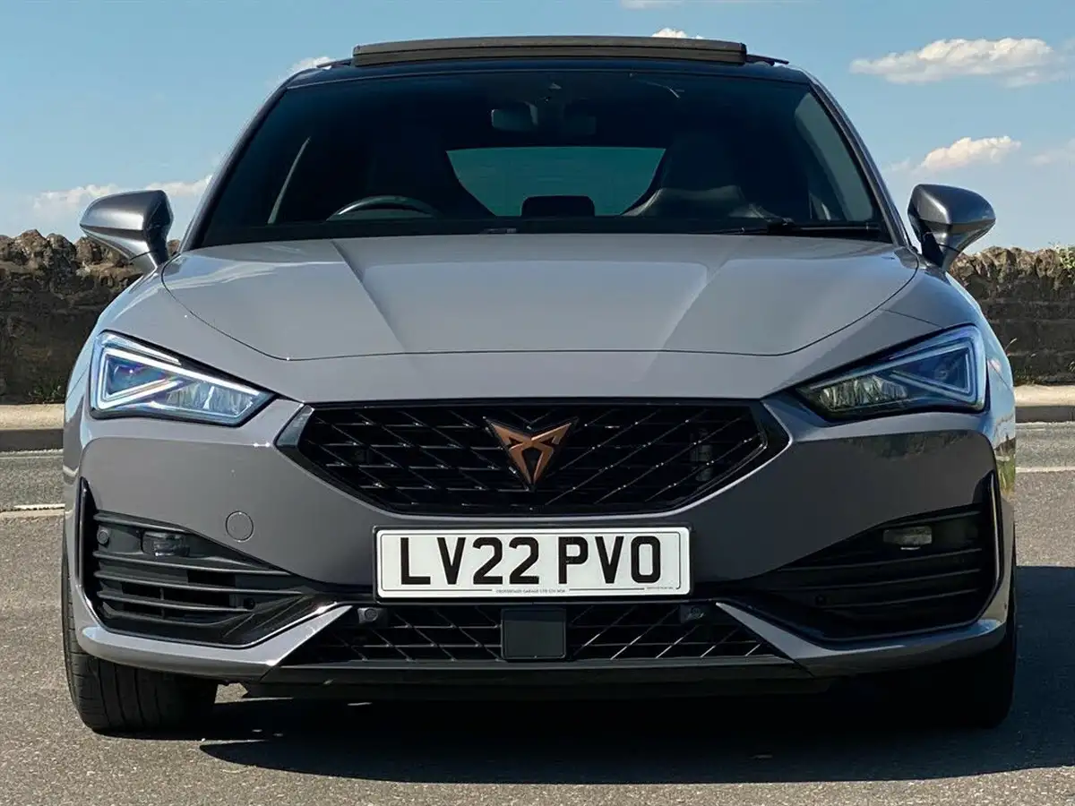 2022-cupra-leon-nf-20-tsi-vz3-300ps-hatchback-big-30