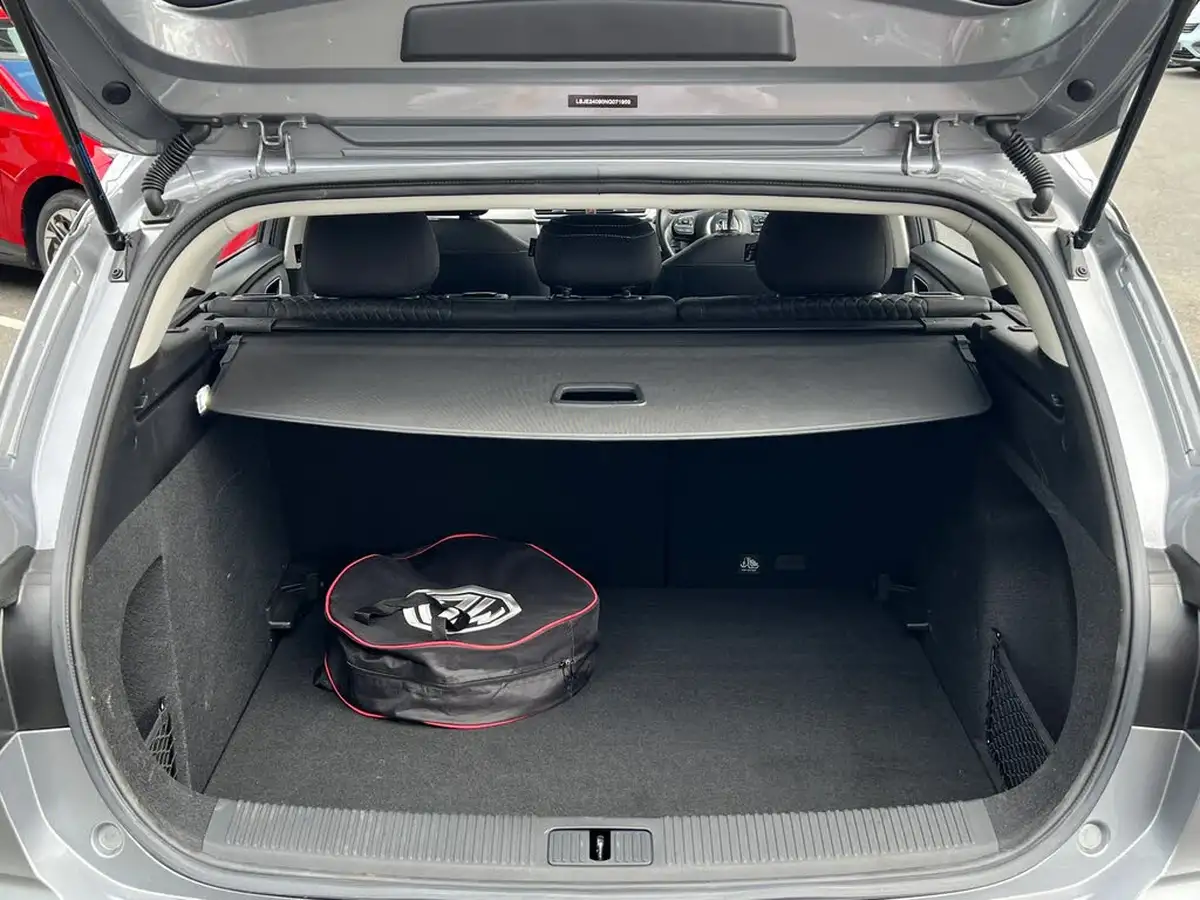 2023-mg-mg5-e-excite-ev-big-8
