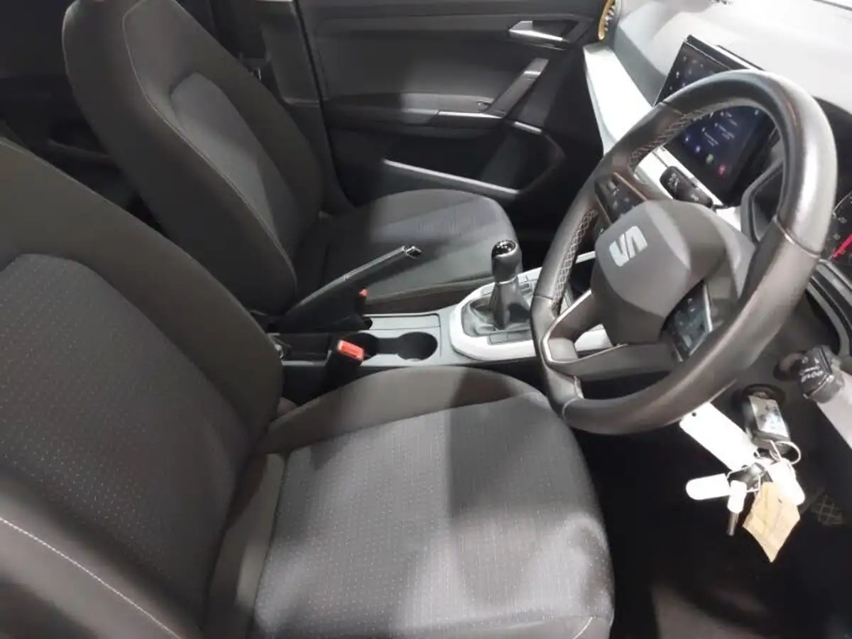2022-seat-arona-10-tsi-evo-se-technology-big-18