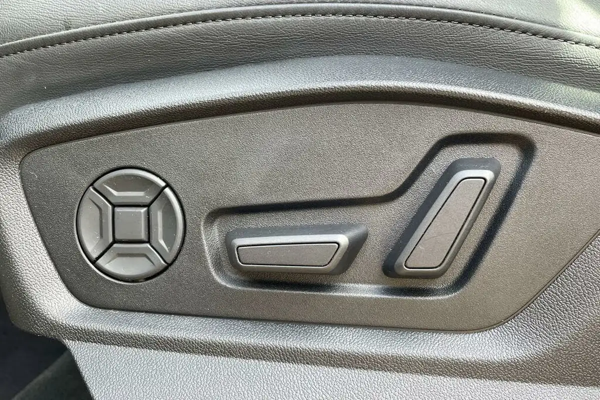 2022-audi-q7-30-55-tfsi-sport-big-30