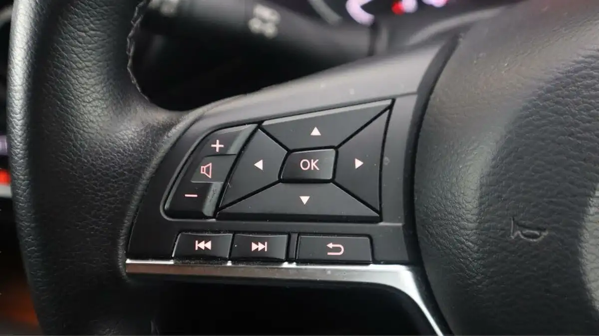 2023-nissan-juke-10-dig-t-n-connecta-big-22
