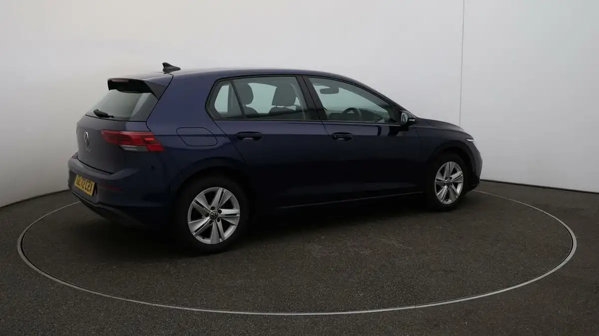 2022-volkswagen-golf-15-tsi-life-130ps-hatchback-big-44