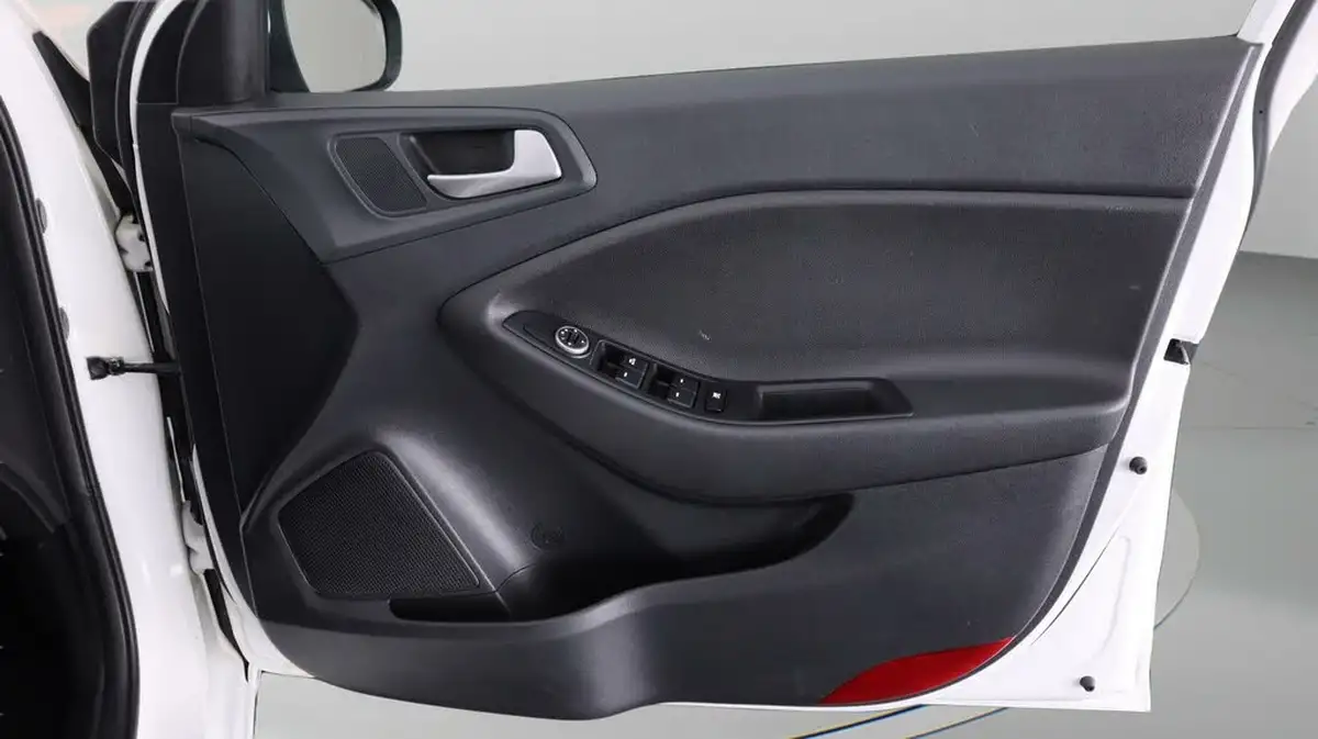 2019-hyundai-i20-12-se-mpi-hatchback-5d-big-13