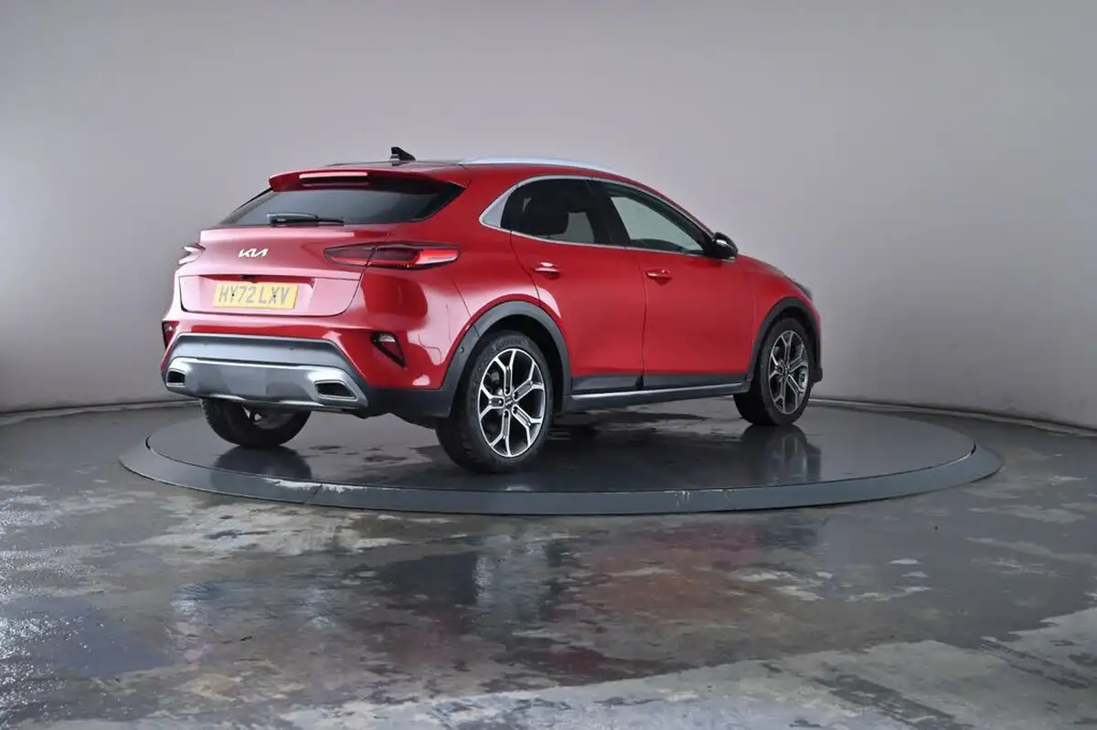 2022-kia-xceed-15-t-gdi-4-big-16