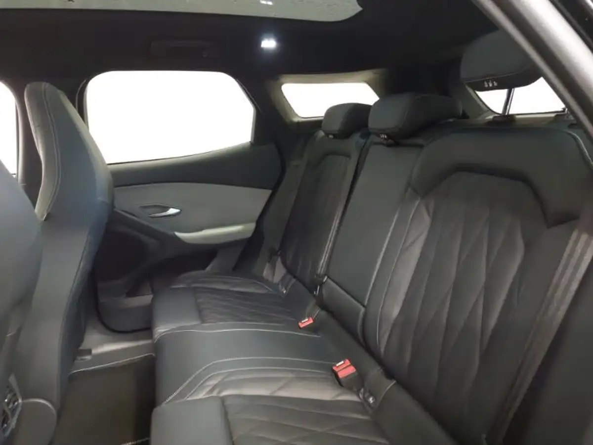 2024-ford-explorer-e-premium-286ps-77kwh-big-5