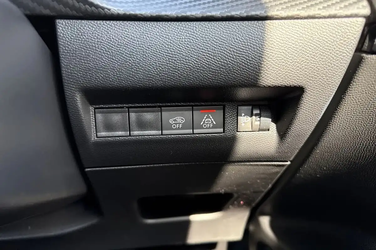 2021-peugeot-2008-suv-12-puretech-allure-130bhp-big-40