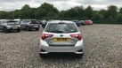 2019-toyota-yaris-15-vvt-i-icon-tech-hybrid-small-18