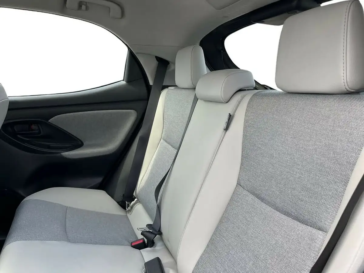 2022-toyota-yaris-15-vvt-i-excel-big-8