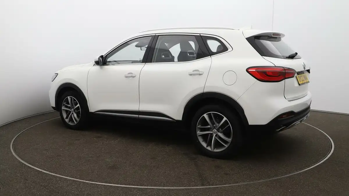 2022-mg-hs-15t-gdi-exclusive-162ps-dct-big-31
