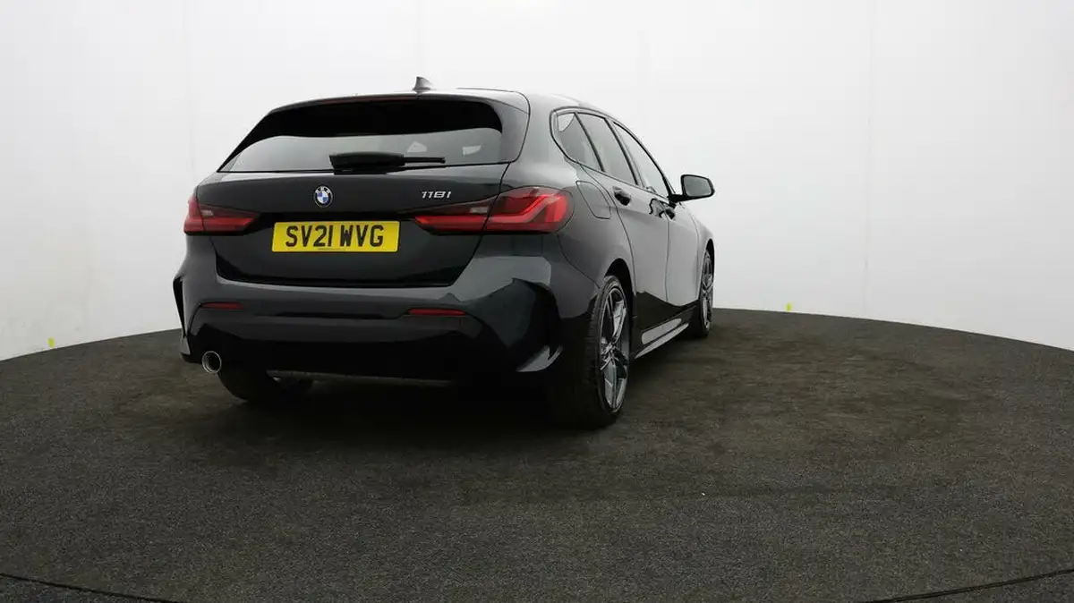2021-bmw-1-series-15-118i-m-sport-lcp-big-74