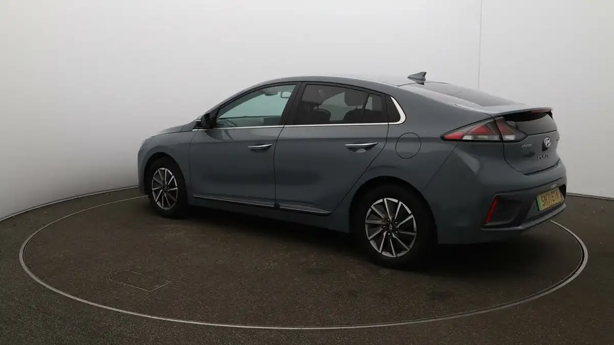 2022-hyundai-ioniq-e-premium-se-electric-big-26