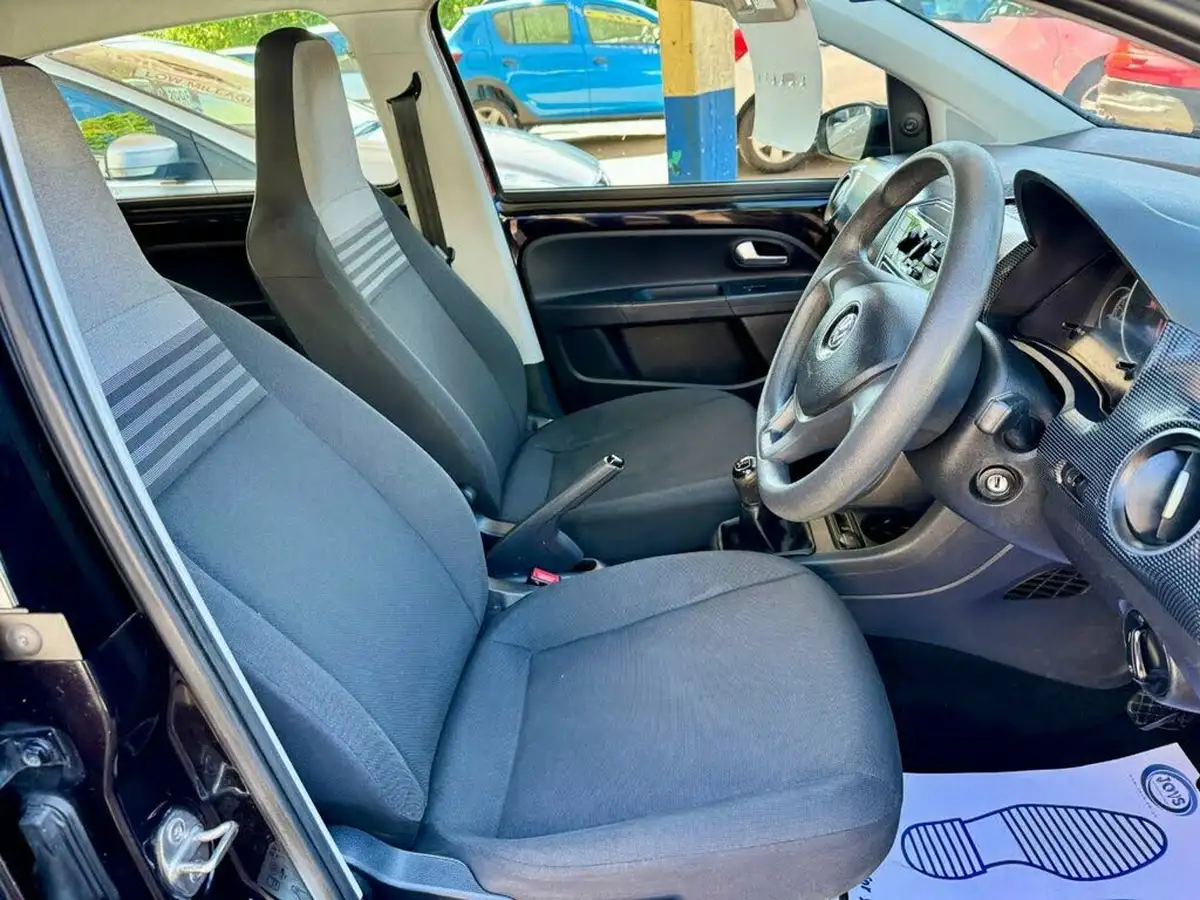 2018-volkswagen-up-10-move-up-5d-big-4