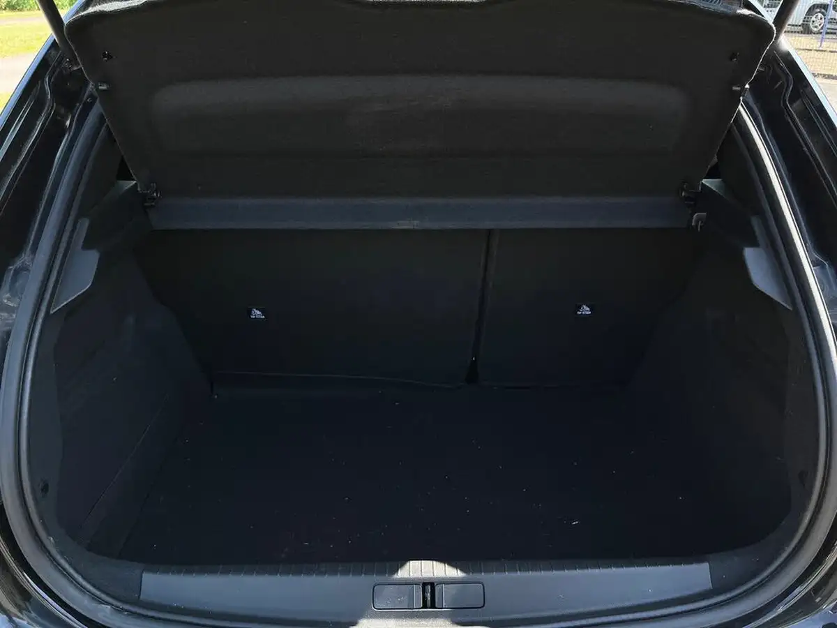2022-peugeot-208-12-puretech-active-premium-100bhp-big-9