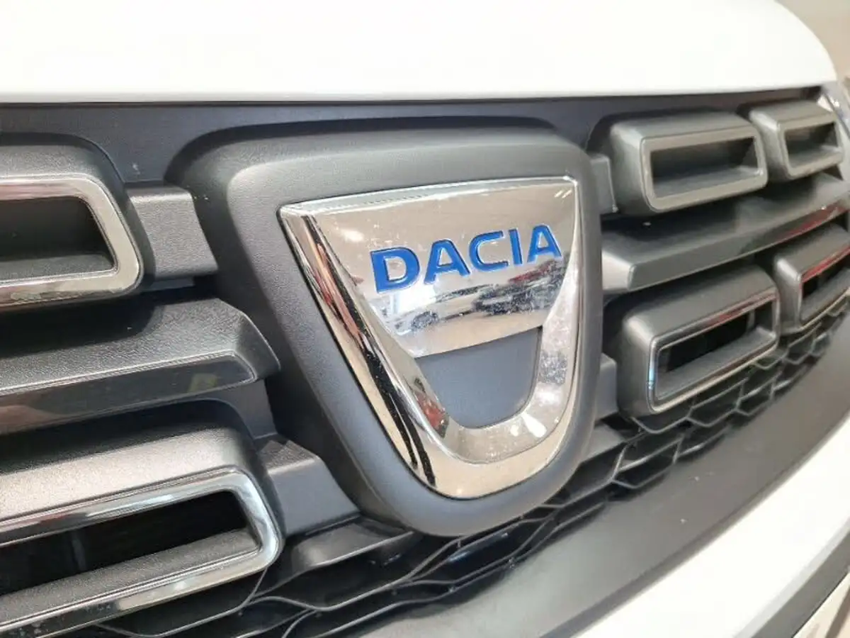 2020-dacia-sandero-stepway-10-sce-essential-ss-big-18