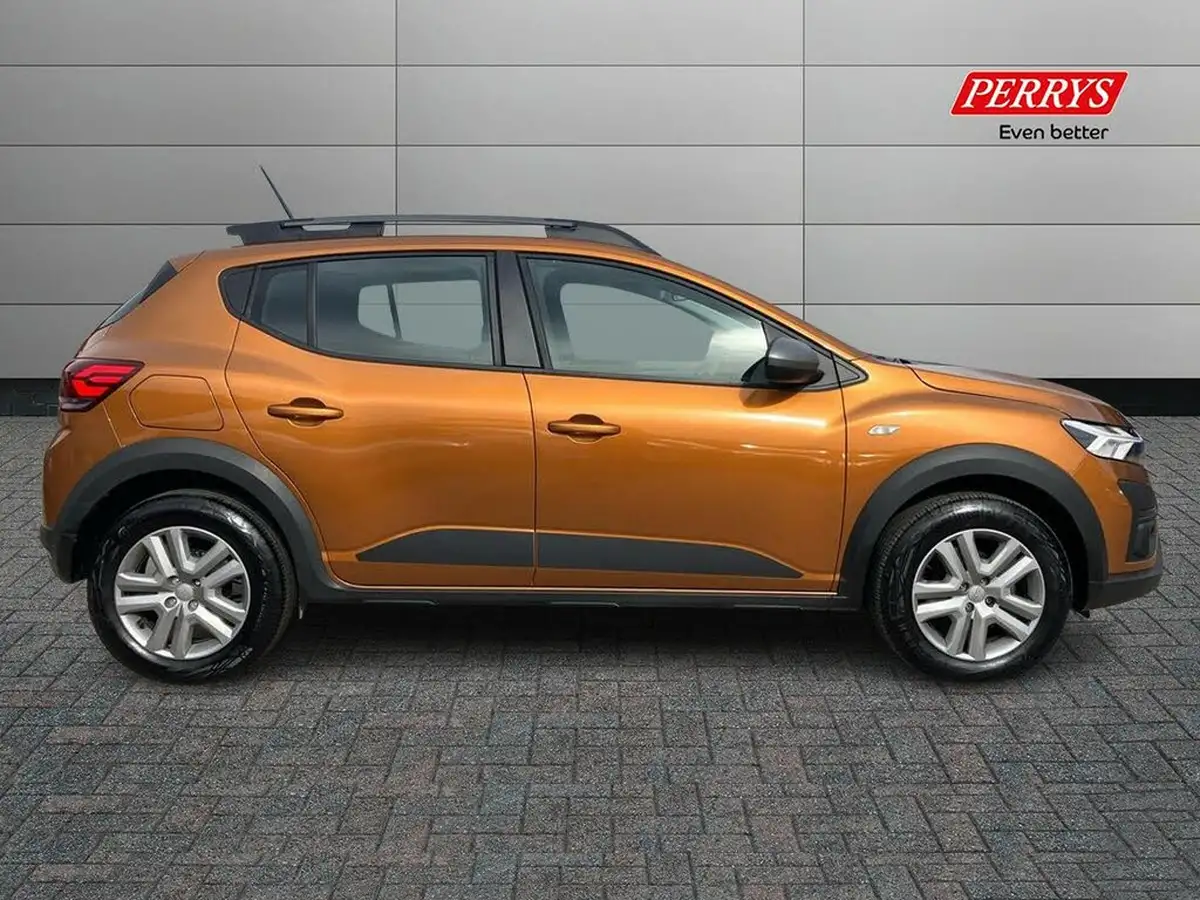 2023-dacia-sandero-stepway-10-tce-expression-90bhp-auto-big-2