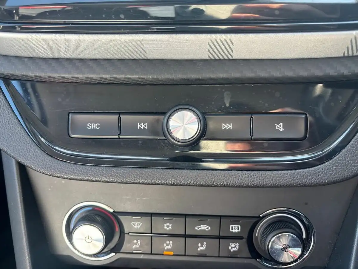 2023-mg-mg3-15-vti-tech-exclusive-nav-big-41