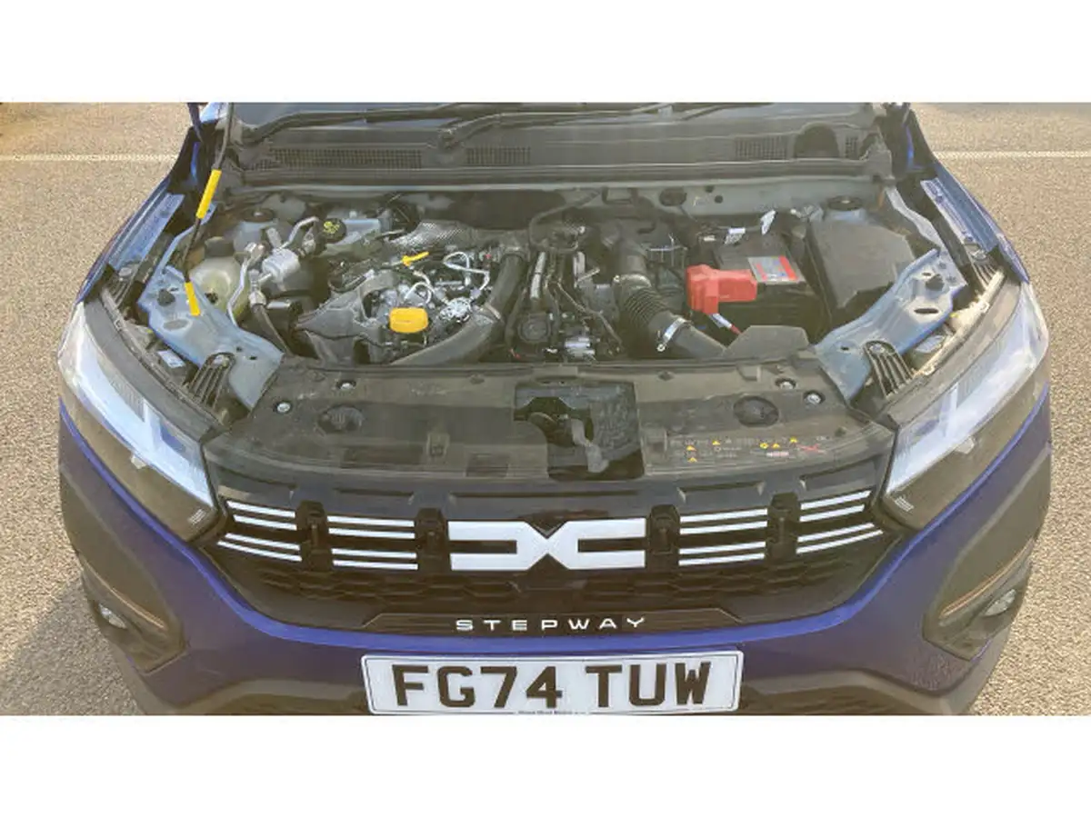 2024-dacia-sandero-stepway-10-tce-extreme-110bhp-big-7