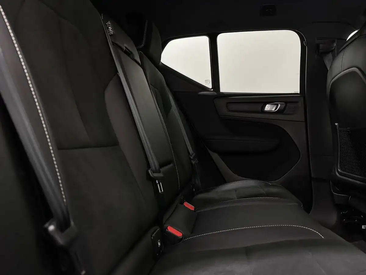 2021-volvo-xc40-15-t5-r-design-262bhp-big-35