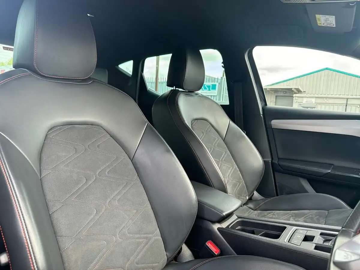 2021-seat-leon-10-etsi-evo-fr-sport-hatchback-big-24