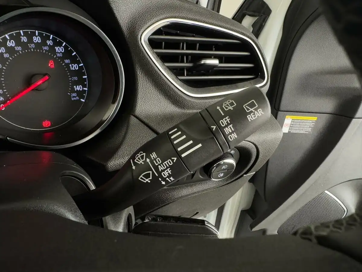 2021-vauxhall-grandland-x-15td-elite-nav-big-26