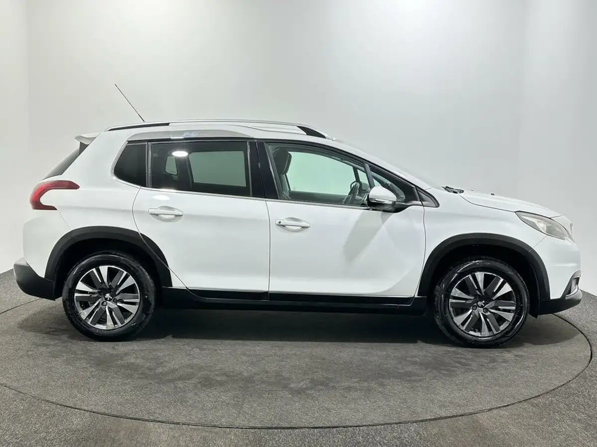 2016-peugeot-2008-suv-12-puretech-allure-82bhp-big-7