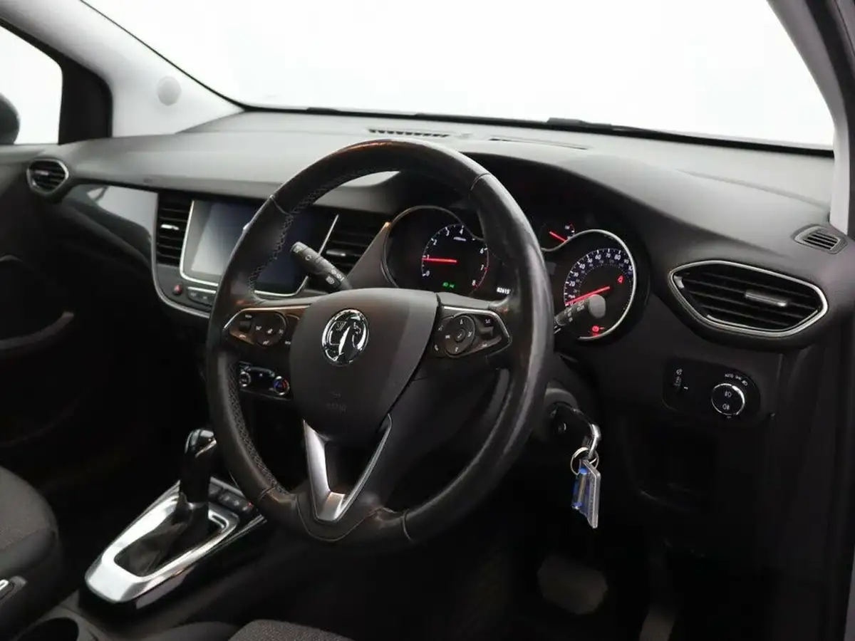 2021-vauxhall-crossland-12-elite-nav-130ps-auto-big-8