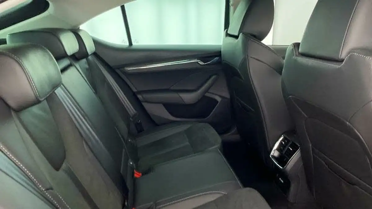 2023-skoda-octavia-15-tsi-se-l-hatchback-big-15