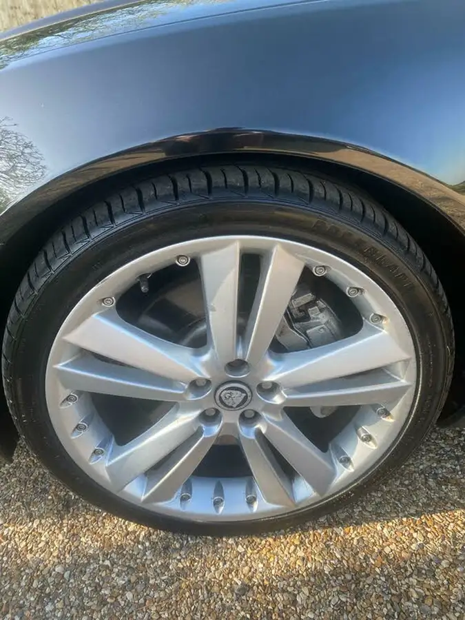 2010-jaguar-xk-50-portfolio-coupe-big-15