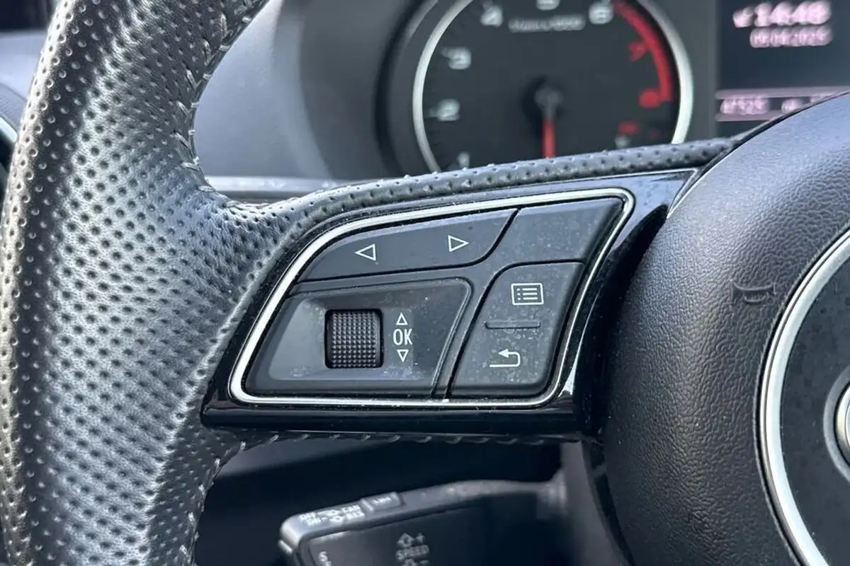 2018-audi-q2-14-tfsi-s-line-s-tronic-big-35