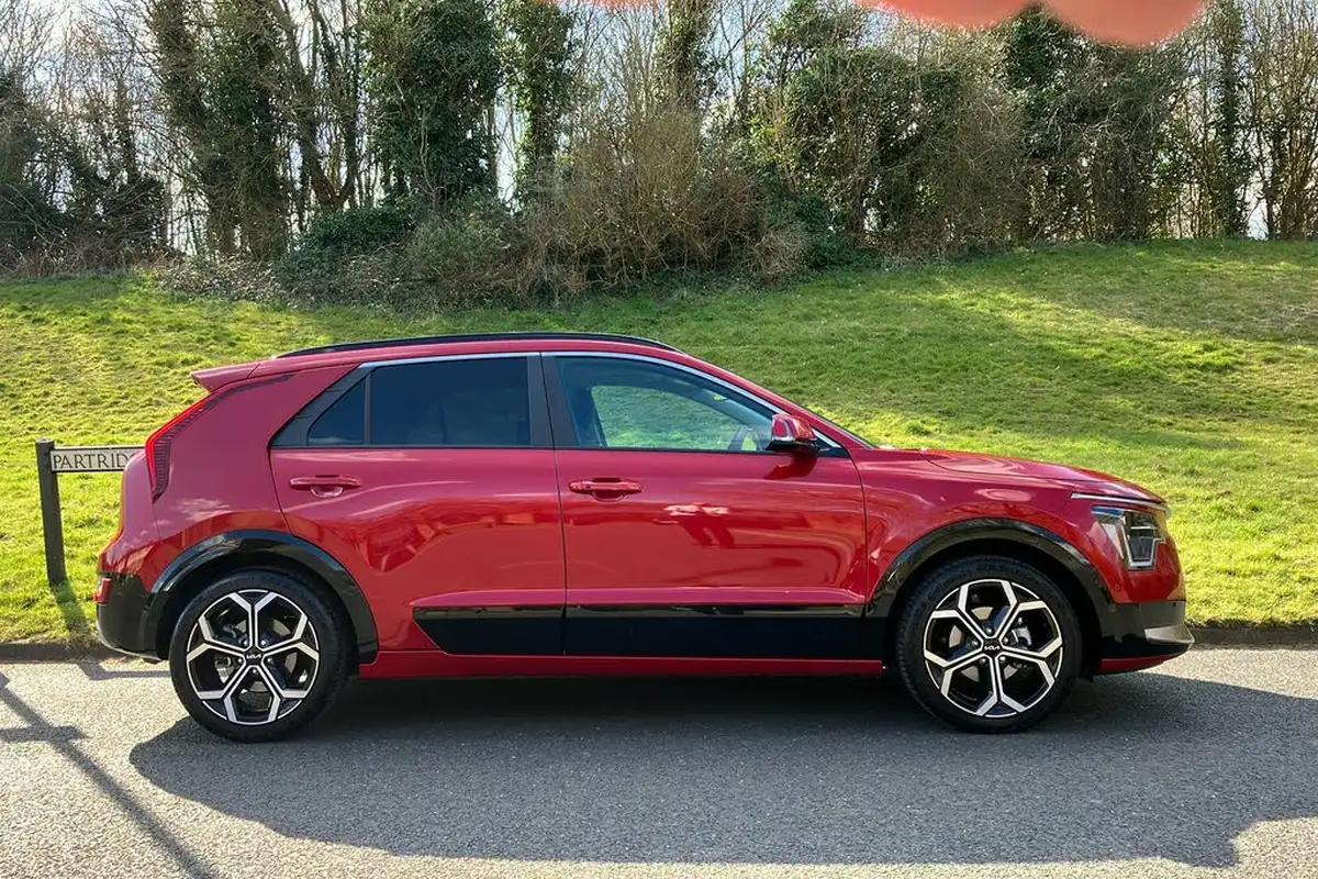 2024-kia-niro-16-gdi-4-127bhp-hev-132kwh-big-5