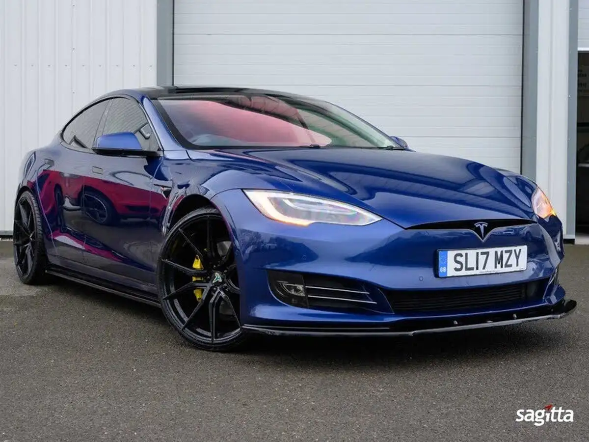2017-tesla-model-s-e-90d-311kw-nav-big-41