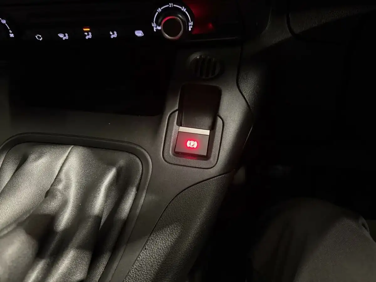 2020-peugeot-partner-15-bluehdi-1000-grip-100ps-eu6dt-big-18