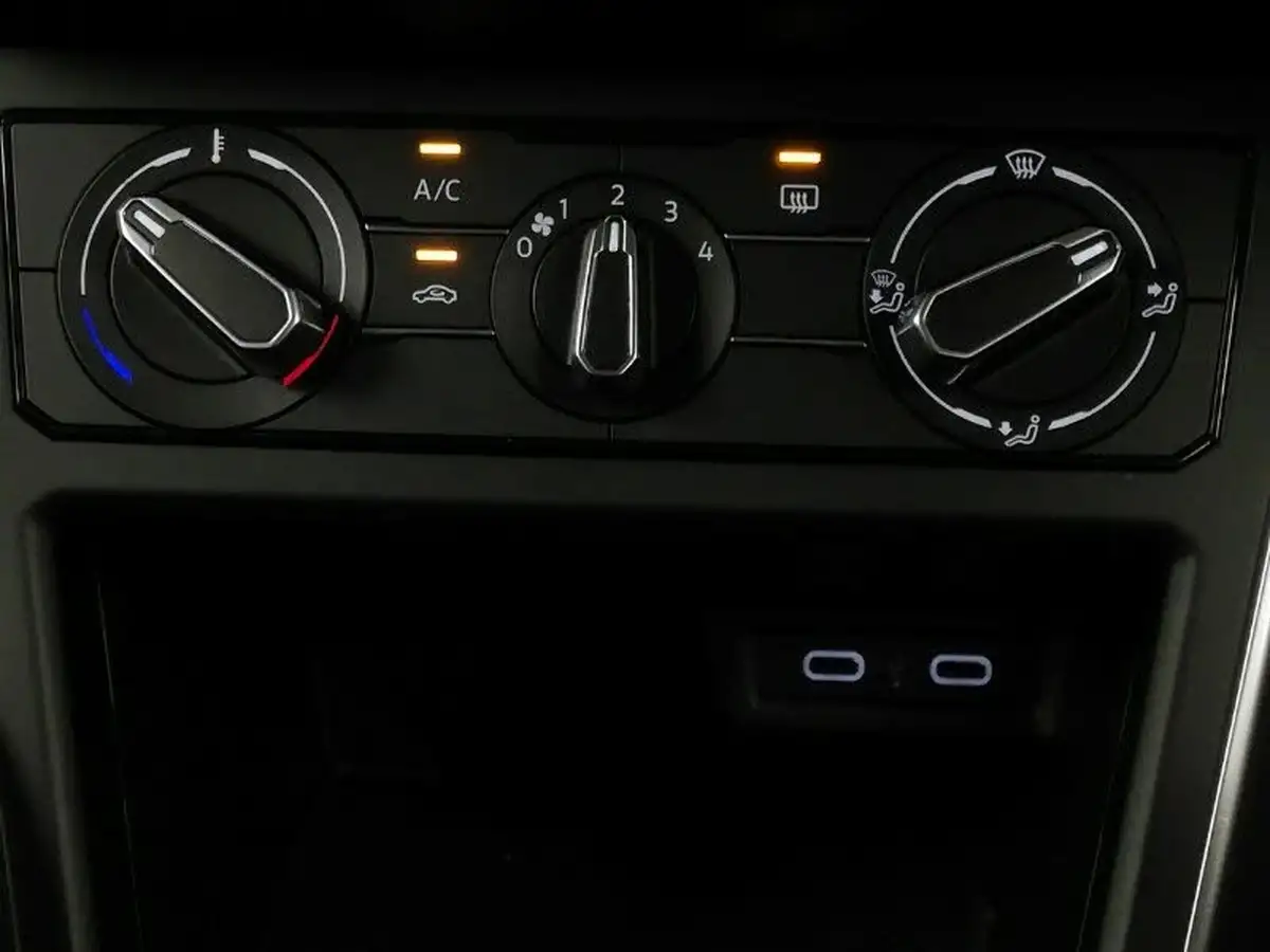 2022-volkswagen-polo-10-tsi-life-dsg-big-17