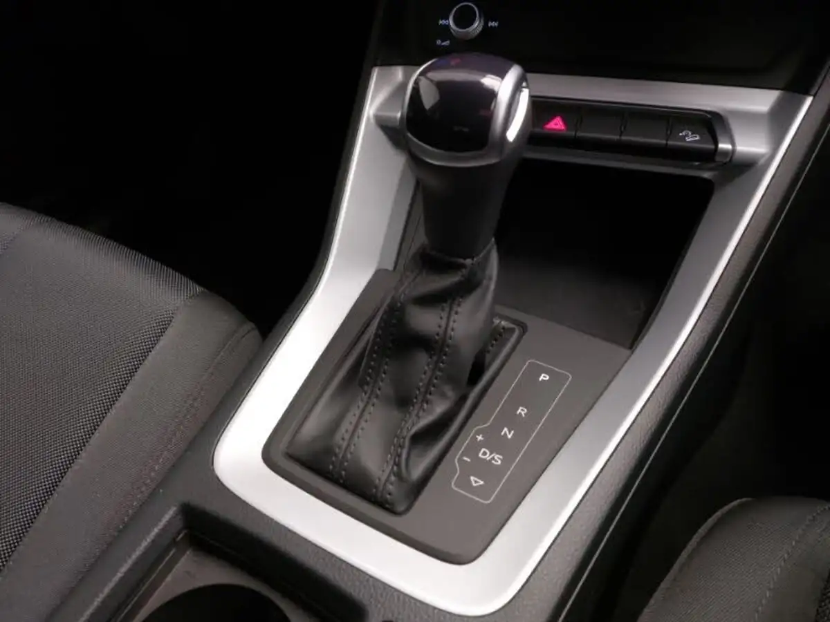 2023-audi-q3-14-45-tfsi-e-technik-big-14