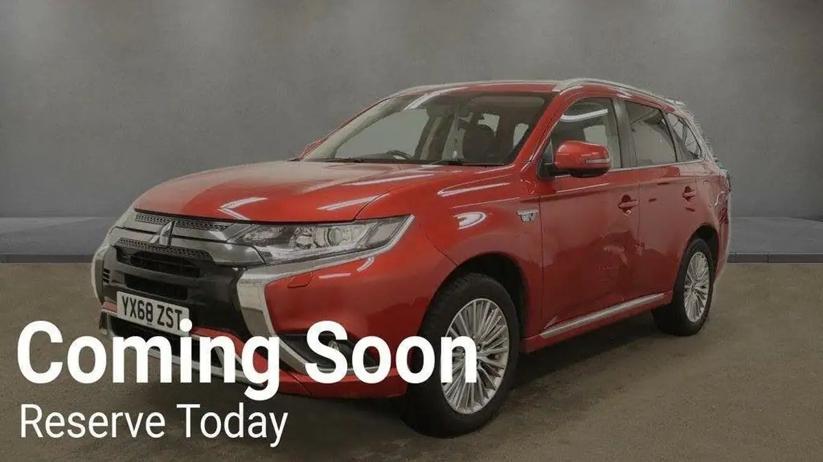 2018-mitsubishi-outlander-24-juro-phev-ss-big-10