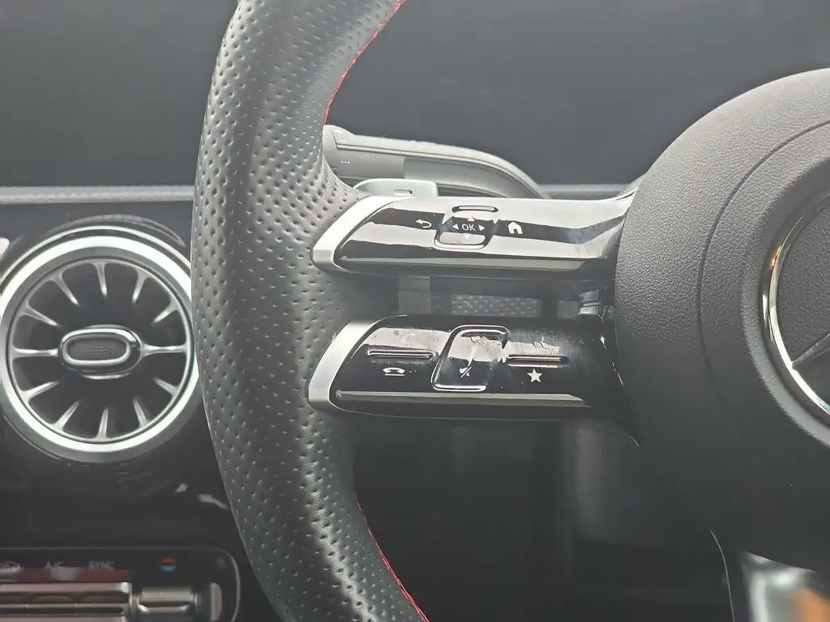 2024-mercedes-benz-a-class-13-a200-amg-line-premium-hatchback-5d-big-14