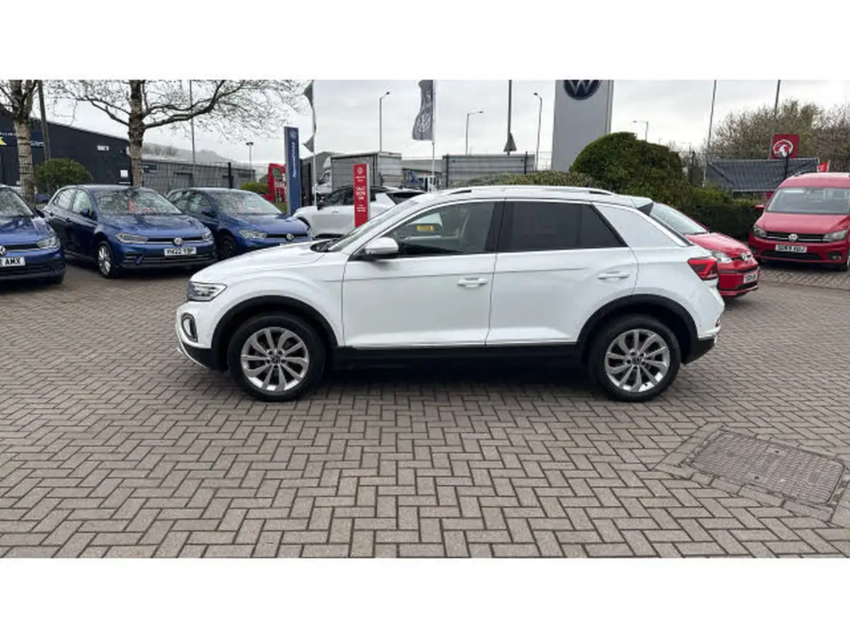 2022-volkswagen-t-roc-15-tsi-style-hatchback-5d-big-25