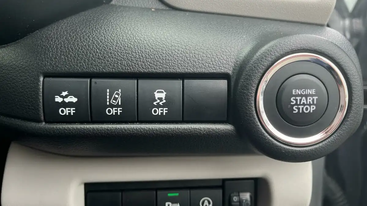 2024-suzuki-swift-12-motion-big-26
