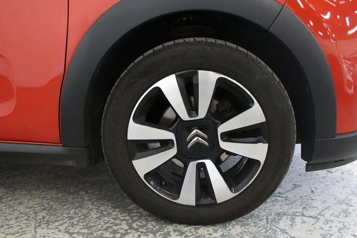 2017-citroen-c3-12-puretech-feel-82ps-big-42