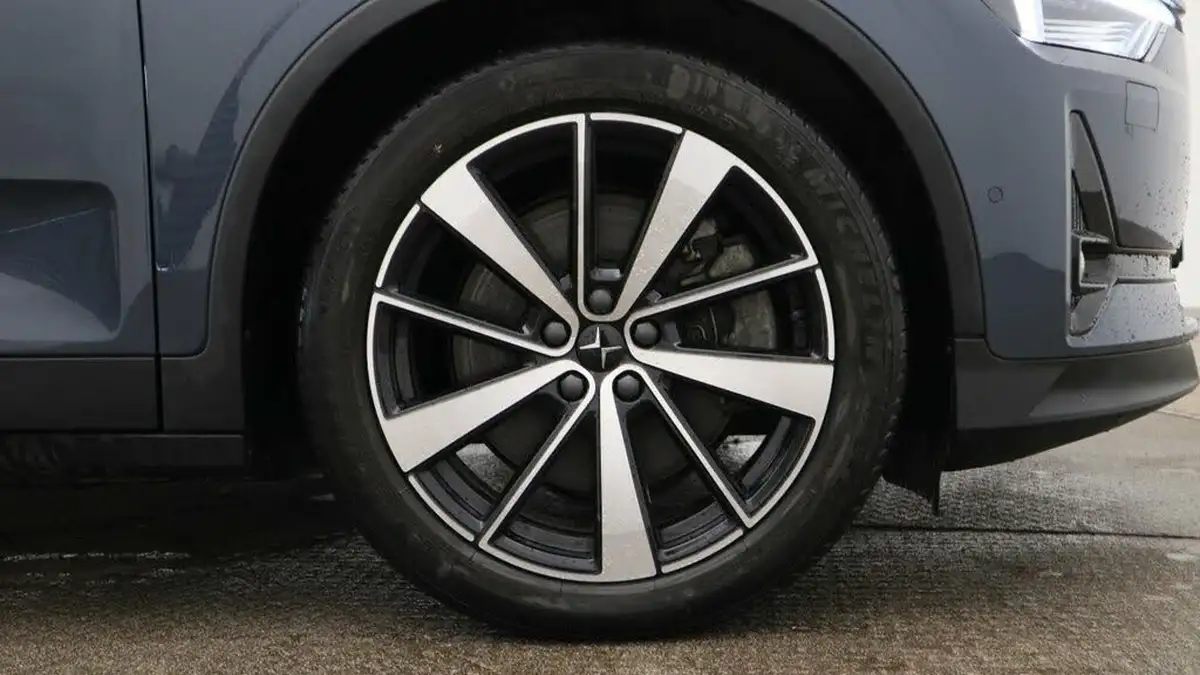 2020-polestar-polestar-2-e-ps2-big-8
