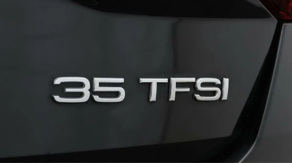 2022-audi-q2-15-35-tfsi-s-line-tronic-big-21