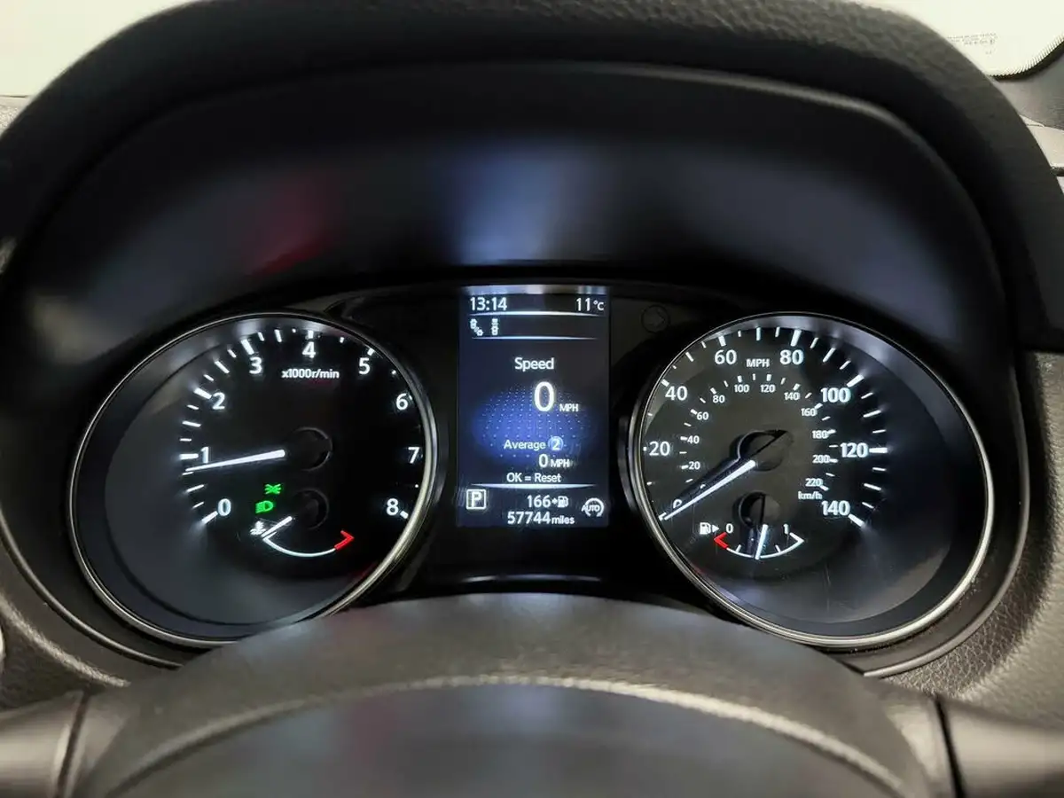 2017-nissan-qashqai-12-dig-t-tekna-xtronic-cvt-big-34