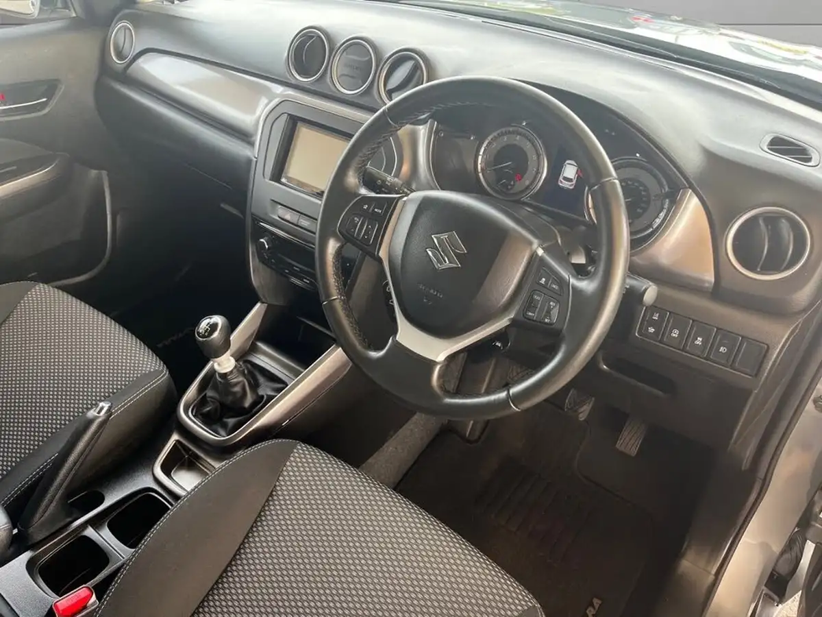 2022-suzuki-vitara-14-boosterjet-sz-t-big-7