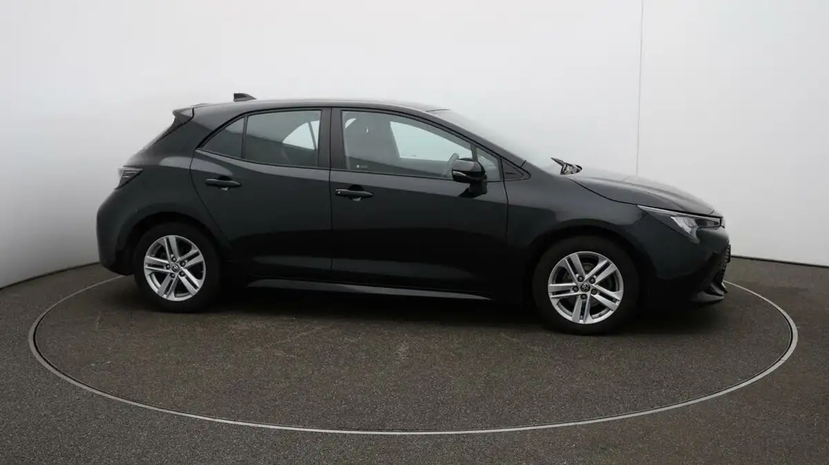 2022-toyota-corolla-18-vvt-i-icon-120bhp-trk-hatchback-5d-big-38