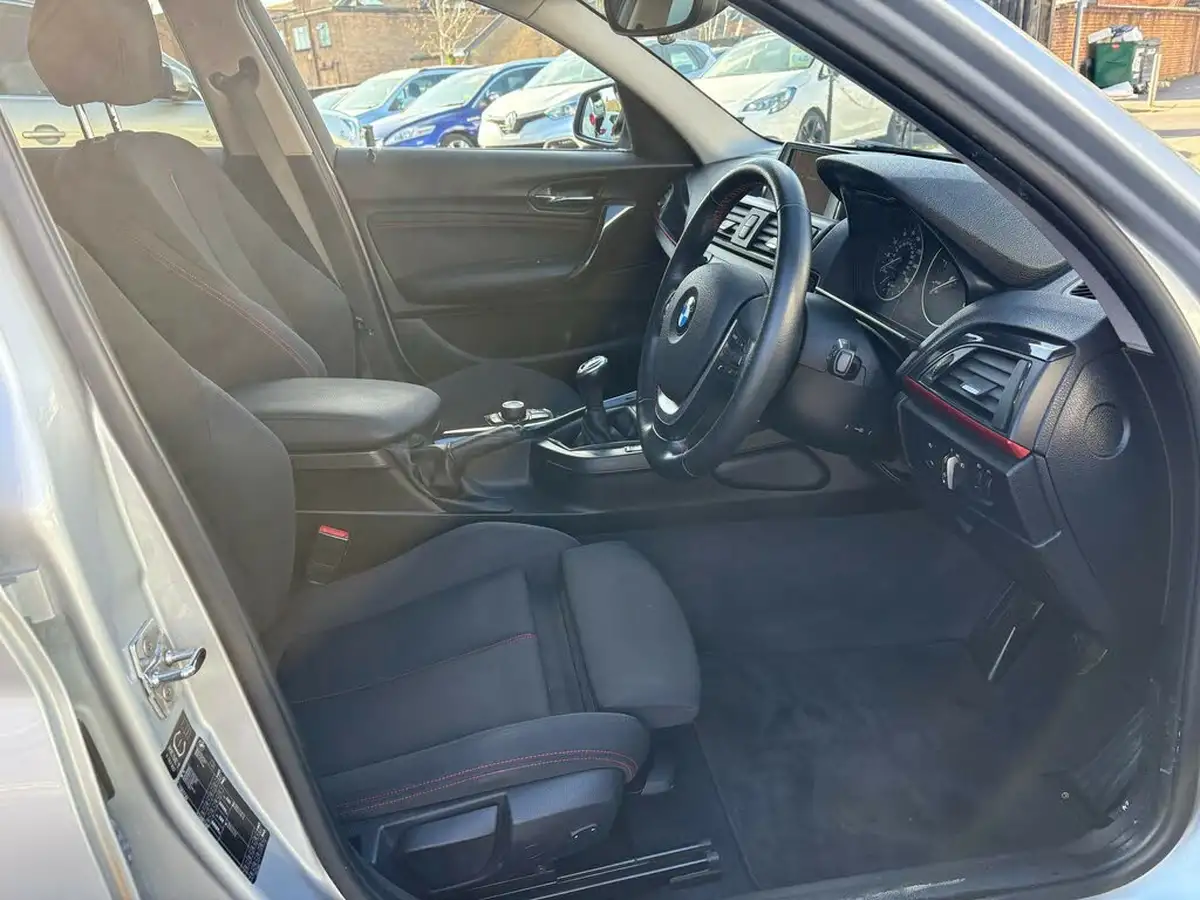2011-bmw-1-series-20td-120d-sport-hatchback-5d-big-14